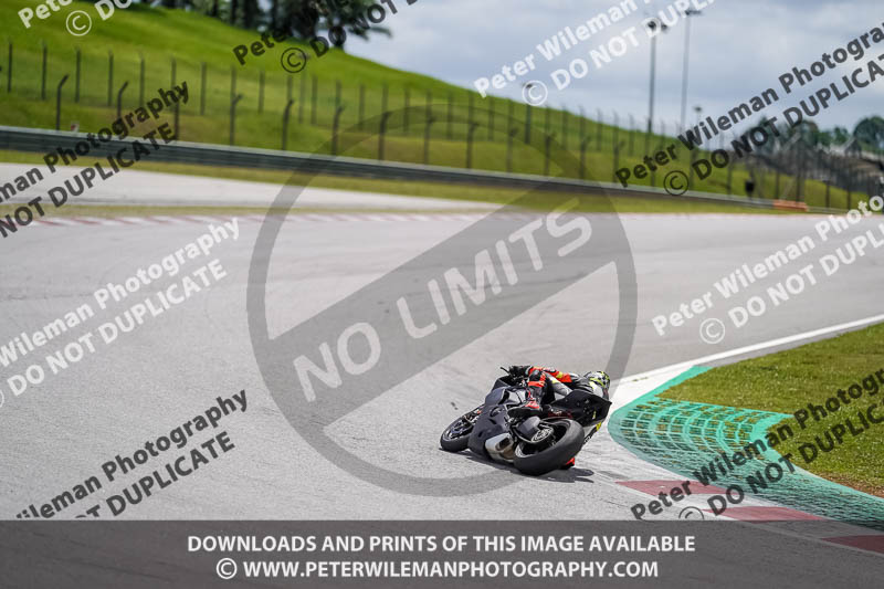 Sepang;event digital images;motorbikes;no limits;peter wileman photography;trackday;trackday digital images